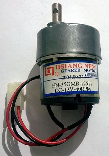 Motorček DC12V 40ot/min.