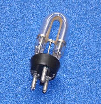 GENI XOP-3 výbojka s päticou